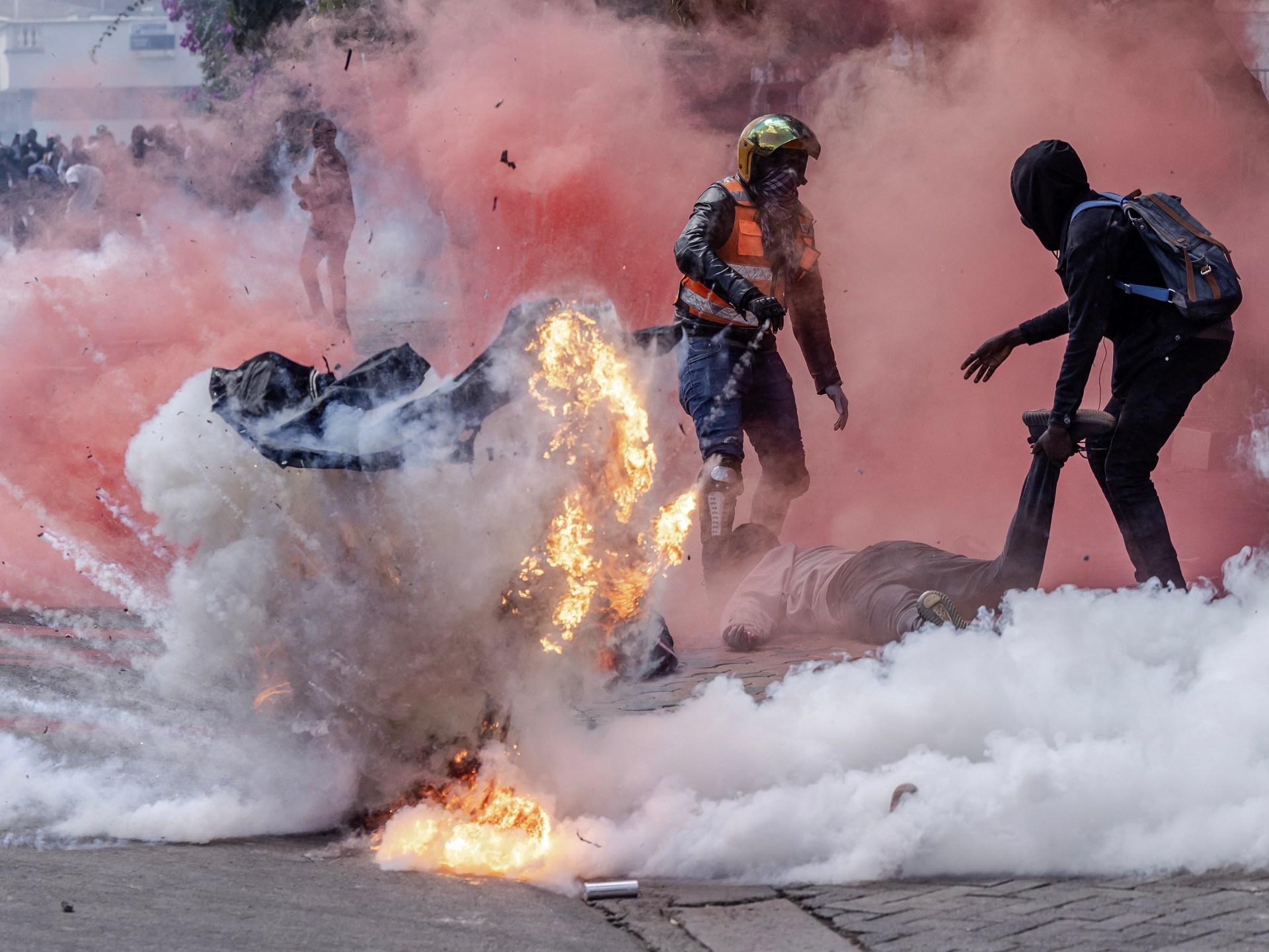 Week in pictures: From deadly protests in Kenya to elections in France