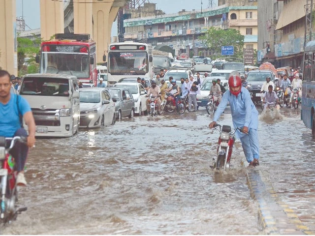 Rain victims left to fend for themselves