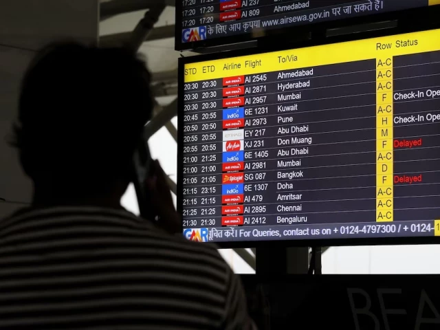 Global airlines scramble as A320 software bug halts flights