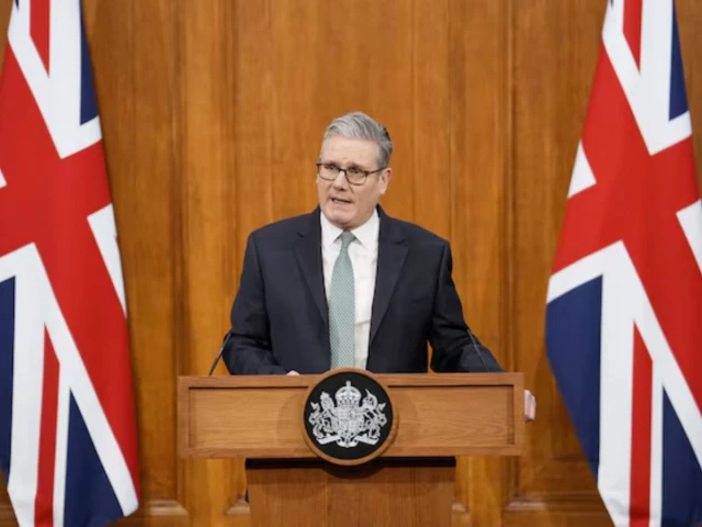 Starmer heads to Beijing as Britain looks beyond a volatile US