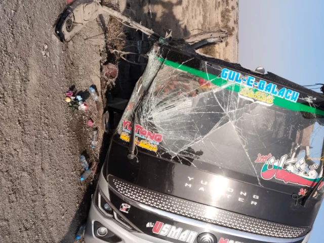 Nine killed, 36 injured as passenger coach overturns on Makran Coastal Highway
