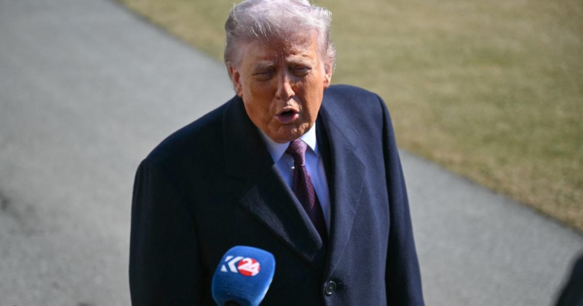 ’پاکستان شاندار کام کر رہا ہے‘: افغانستان سے جنگ سے متعلق سوال پر ٹرمپ کا جواب