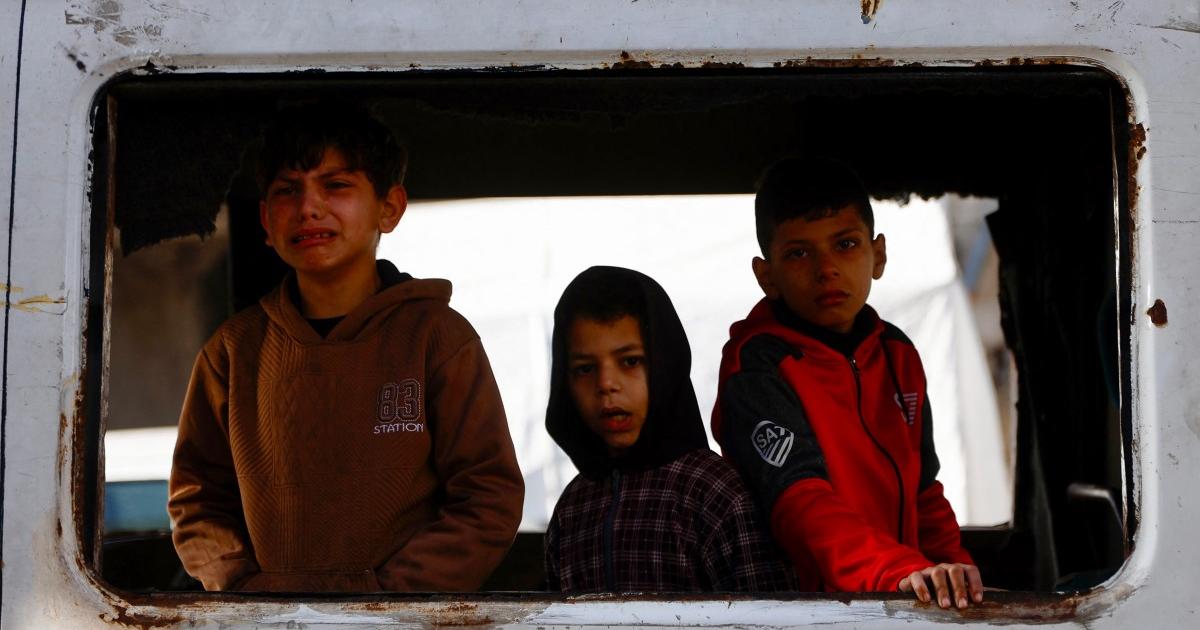 جنگوں کا شکار بچے | Independent Urdu