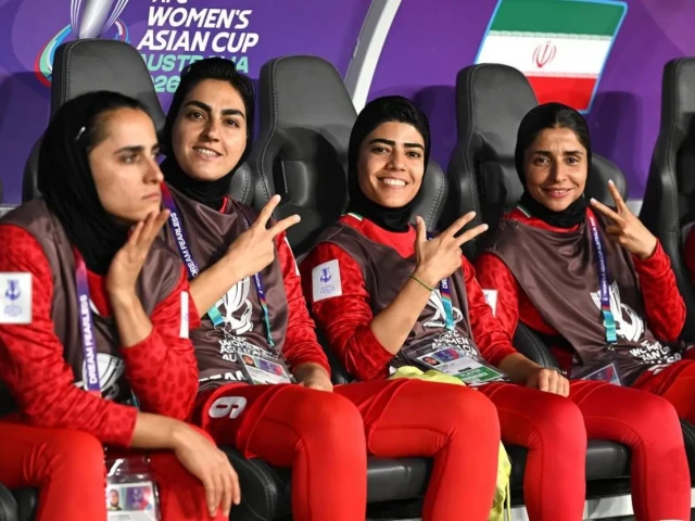 Iranian women's soccer squad member changes mind on Australia asylum offer, to return home