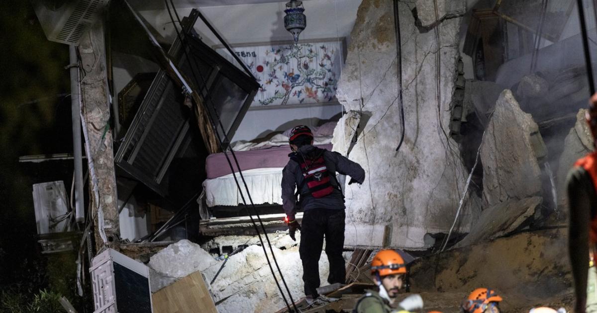 شہری اہداف کو نشانہ بنایا گیا تو ’تباہ کن‘ کارروائی کی جائے گی: ایران نے دھمکی 