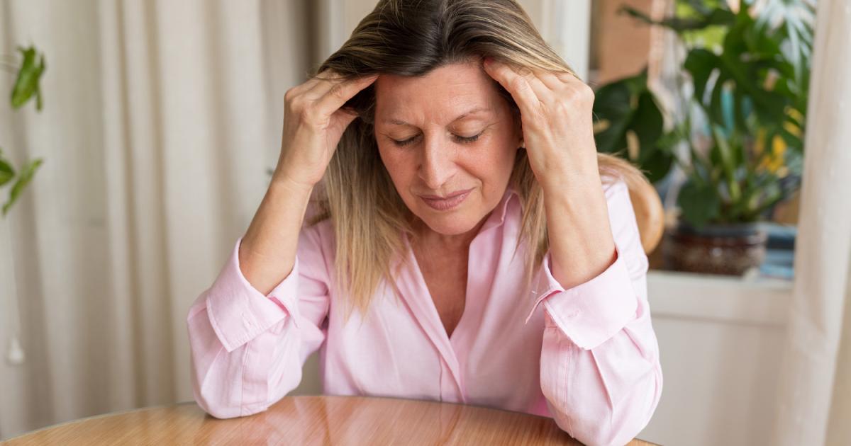 وہ عمر جب خواتین کے جسم اور ذہن میں تبدیلیاں آتی ہیں