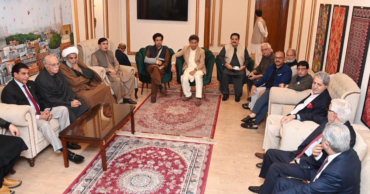 حکومت اپوزیشن مذاکرات: پی ٹی آئی نے لیاقت باغ جلسہ ملتوی کر دیا