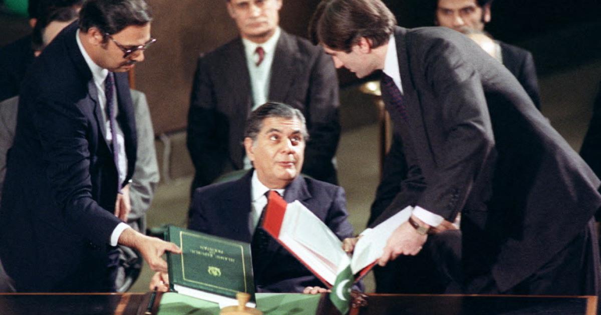 جنیوا معاہدے کے 38 سال، جب پاکستان ایک ہی عمارت میں افغانستان سے بات کرنے کو تیار نہیں تھا