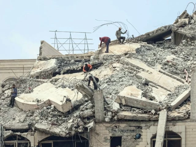 Israeli strikes kill five in Gaza, Hamas clashes with Israeli-backed militia