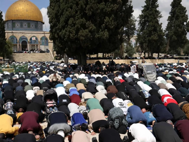 Al-Aqsa Mosque reopens to worshippers for 1st Friday prayers after weeks-long closure
