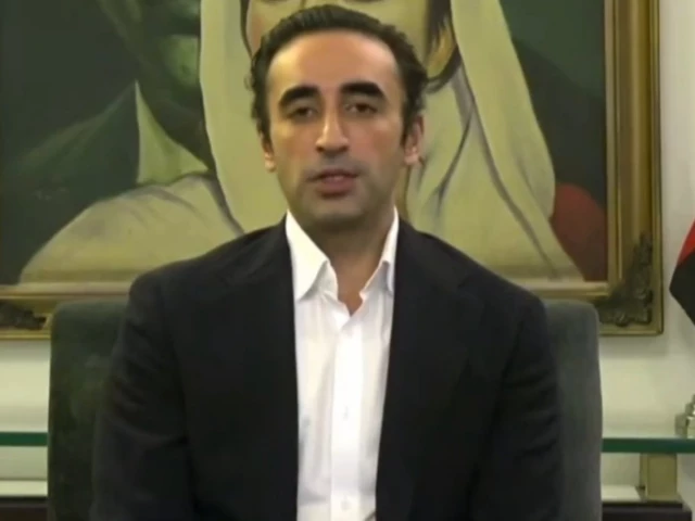 Bilawal ends rumours, backs Bugti tenure