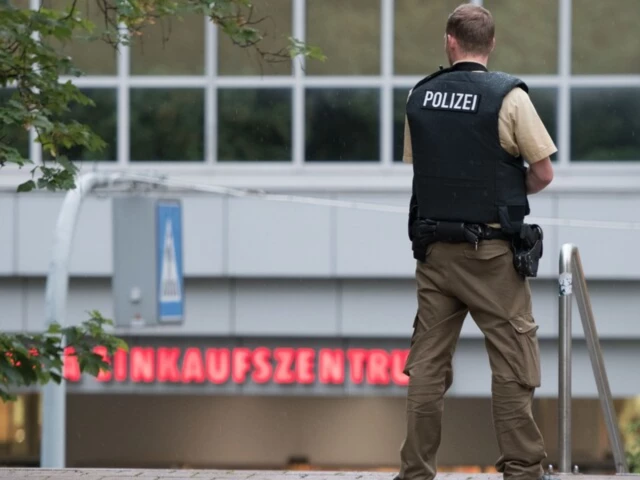 Hostage situation unfolds at German bank as police launch operation