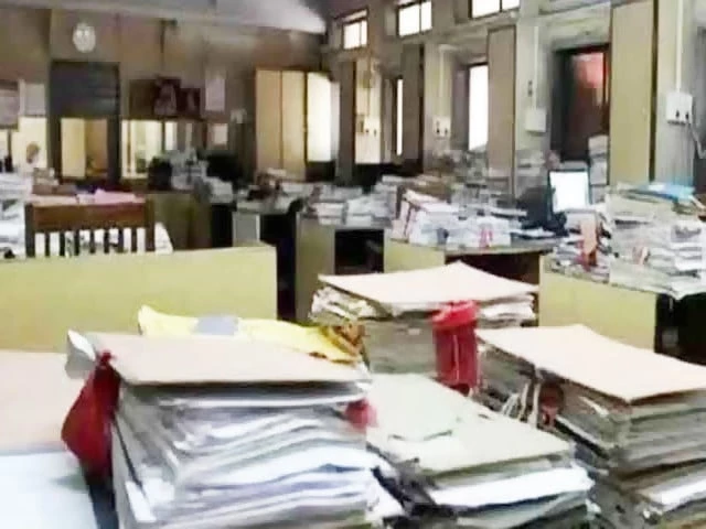 Public servants shut offices in Balochistan