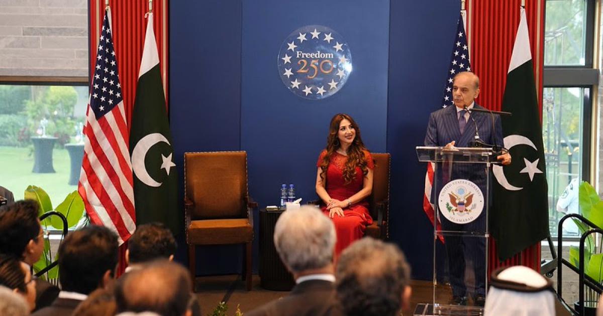پاکستان، ایران اور امریکہ کے درمیان مخلص ثالث کا کردار ادا کر رہا ہے: شہباز شریف