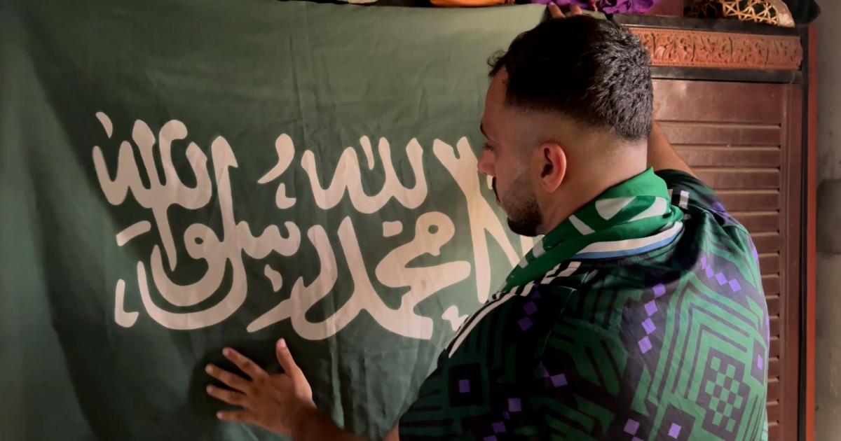 لیاری میں برازیل اور ارجنٹائن کے دیوانوں کے درمیان سعودی مداح شاہ مراد