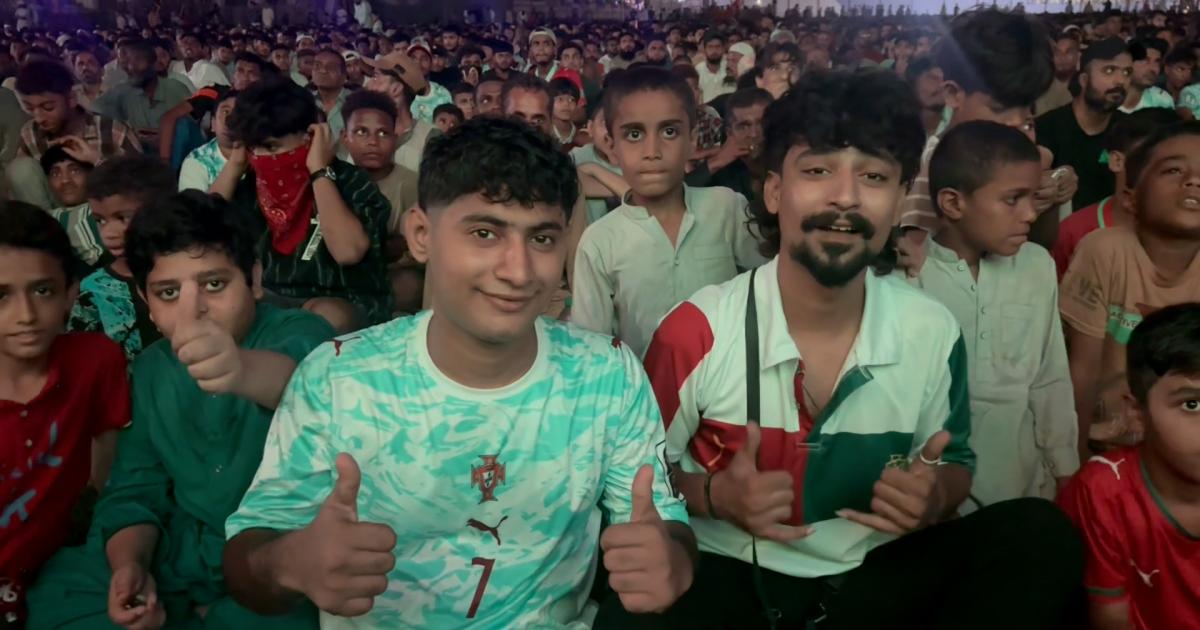 فٹ بال ورلڈ کپ کے جنون میں مبتلا رات بھر جاگتا لیاری