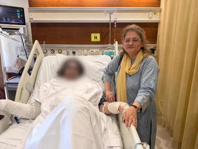 Quetta acid attack victim Dr Mahnoor stable, eyesight intact after treatment at AKUH