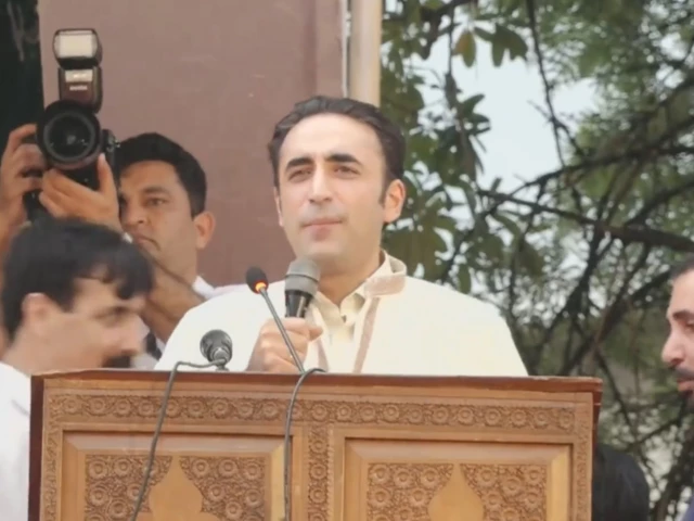 Bilawal extends olive branch to PTI, calls for united fight against AJK rigging