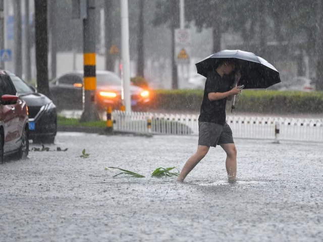 PMD warns of heavy rain, flash floods and landslides across Pakistan from July 18-25