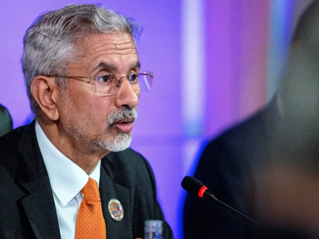 Peace at borders 'pre-requisite for normal ties', India tells China