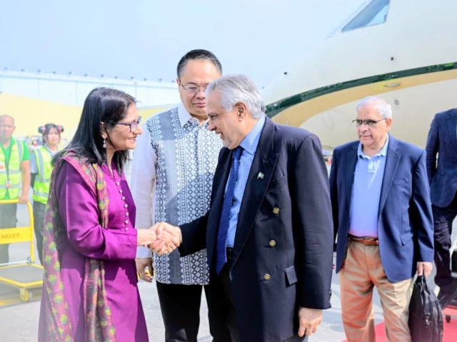 Dar Reaches Manila to Attend 33rd ASEAN Regional Forum Ministerial Meeting