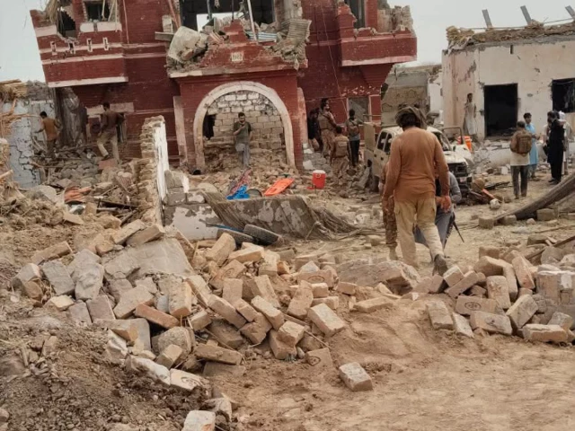 At least 14 martyred in suspected suicide attack in K-P’s Tank
