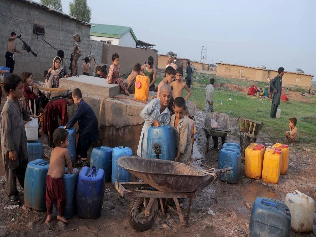 Water shortage grips cantt areas