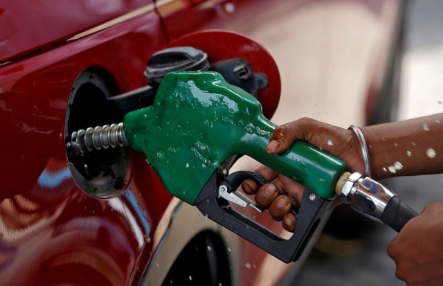 Govt decreases petrol price by Rs0.12 and HSD price by Rs0.66 for next three days