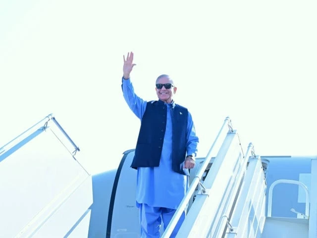 PM Shehbaz departs to Pakistan after wrapping up his KSA visit
