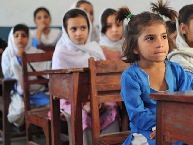Over 200,000 children benefit from UK-backed education initiatives in Punjab, K-P: BHC