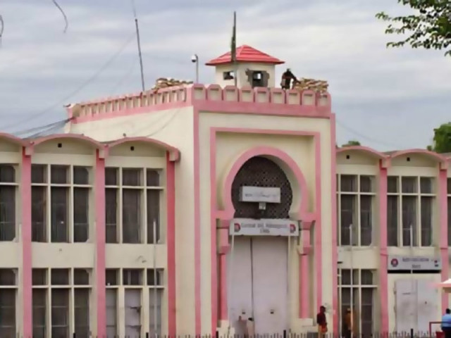 Adiala Jail official faces contempt of court