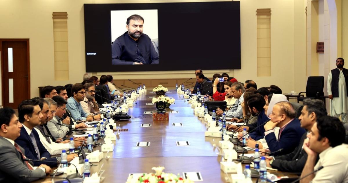 ریاست مخالف سرگرمیاں، سو سرکاری ملازم برطرف: بلوچستان حکومت
