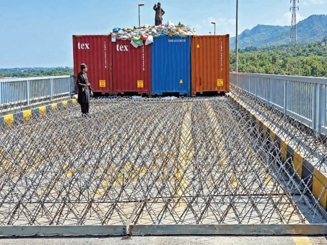 PTI protest: lawyer challenges M-1 closure