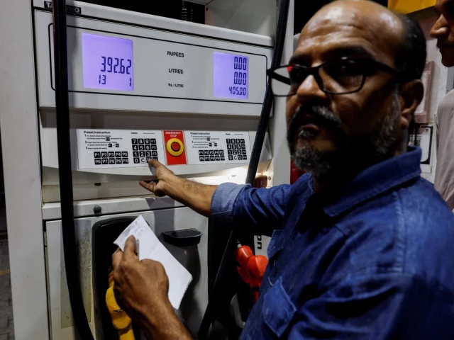 Govt raises diesel price by Rs3.47, cuts petrol price by 43 paisas for Sep 18