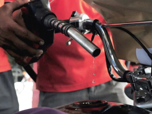 Govt sharply hikes petrol price by Rs12.9, HSD by Rs3.72 per litre for Sept 8