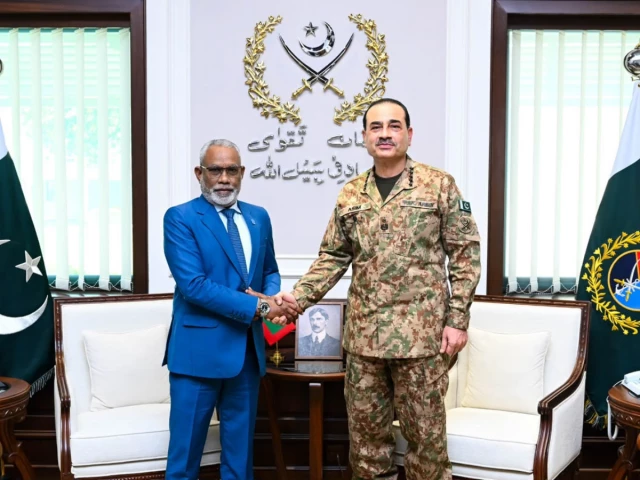 CDF Munir, Maldives parliament speaker discuss bilateral cooperation and regional security