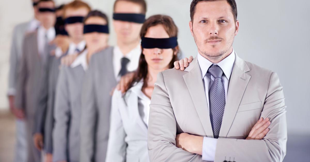 اطاعت یا حکم عدولی؟ ایک سابق پولیس سربراہ کی بات