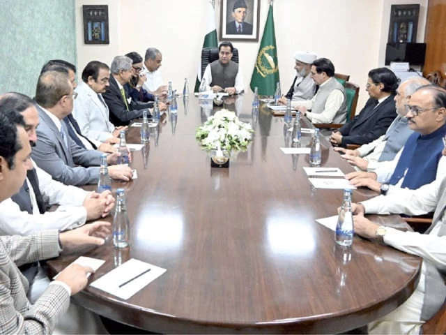 Country on edge as Oct 4 long march looms