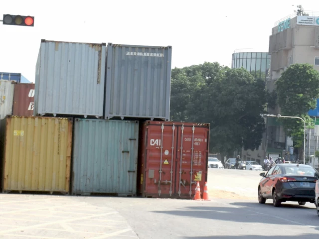 PTI mulls southern route for Oct 4 long march
