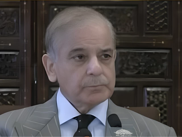 PM Shehbaz arrives in Peshawar for apex committee meeting, security briefing