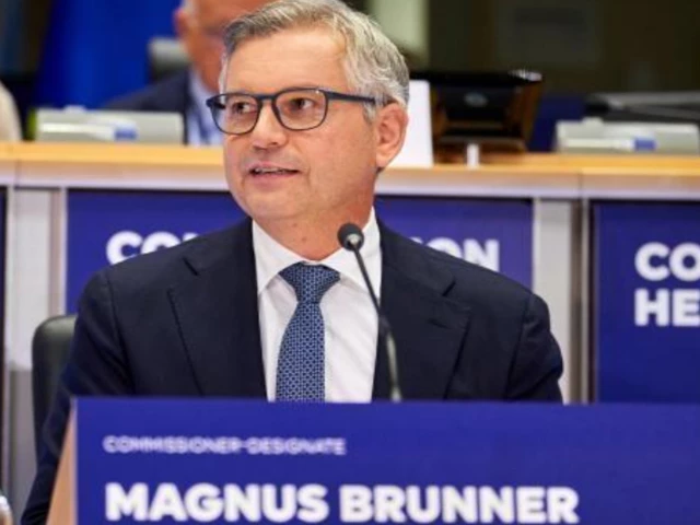 Migration to EU: PM seeks legal pathways