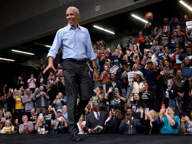 Obama backs El-Sayed in Michigan Senate race, Trump dismisses rally turnout
