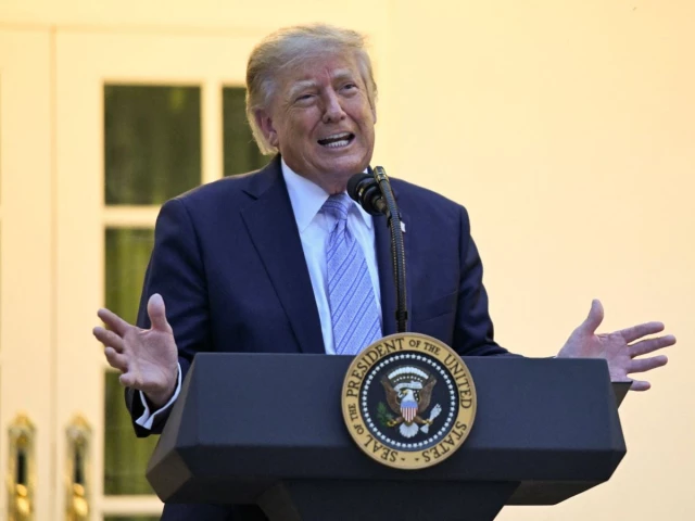 Trump's approval falls to record low of 31% as midterms near, Reuters/Ipsos poll finds