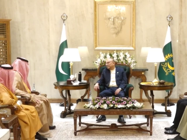 President Zardari receives credentials of French, Saudi ambassadors-designate
