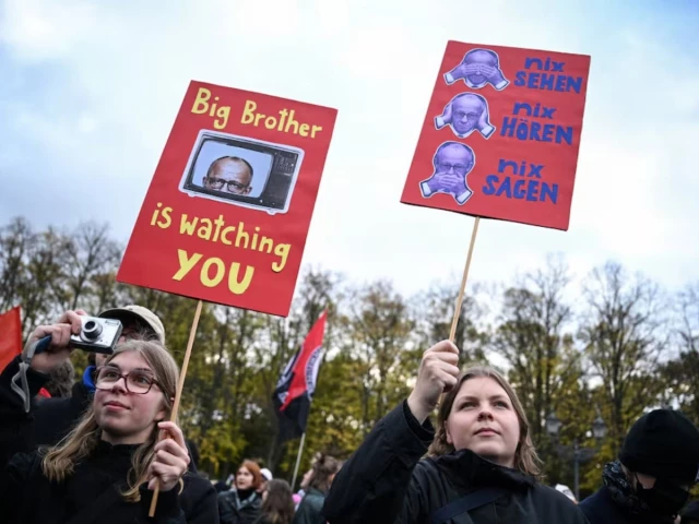 Gen Z protests reach Germany as thousands join Halloween rallies